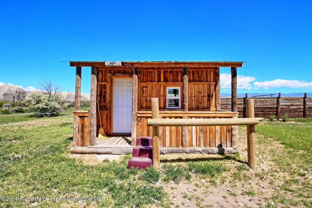 23 of 24 - 10341 Tongue Creek Road, Austin, CO