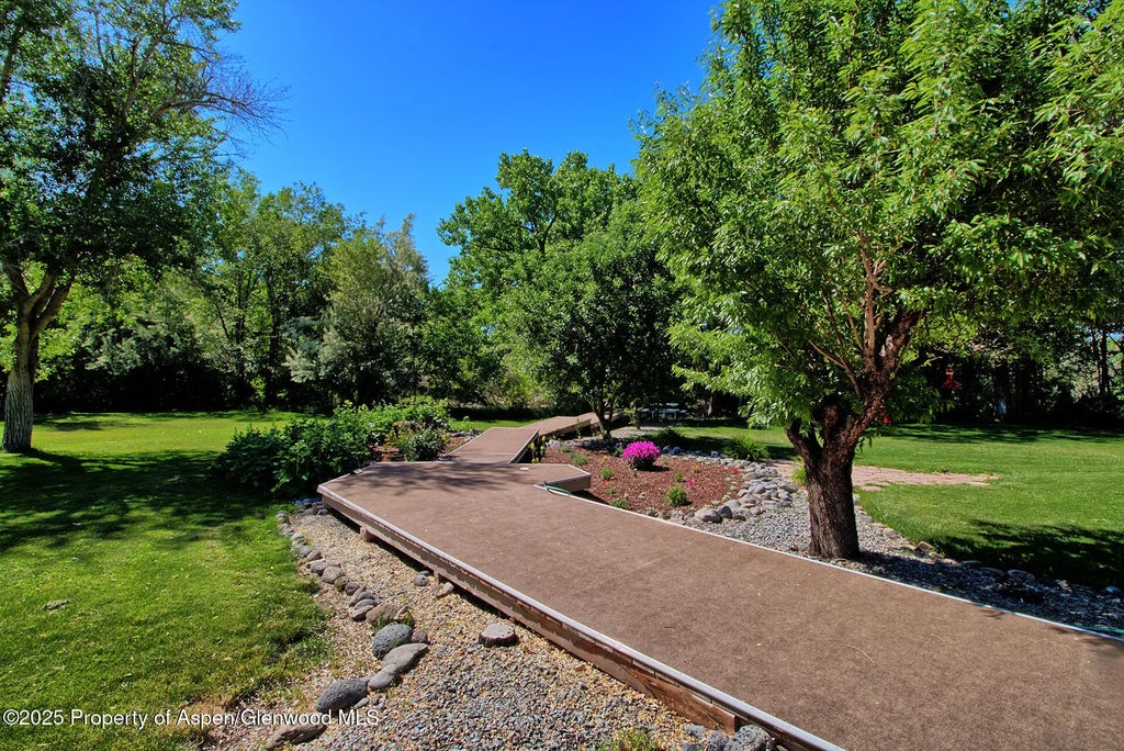 7 of 24 - 10341 Tongue Creek Road, Austin, CO