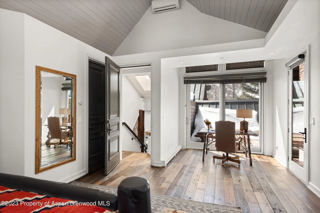 15 of 31 - 341 Park Avenue, Aspen, CO