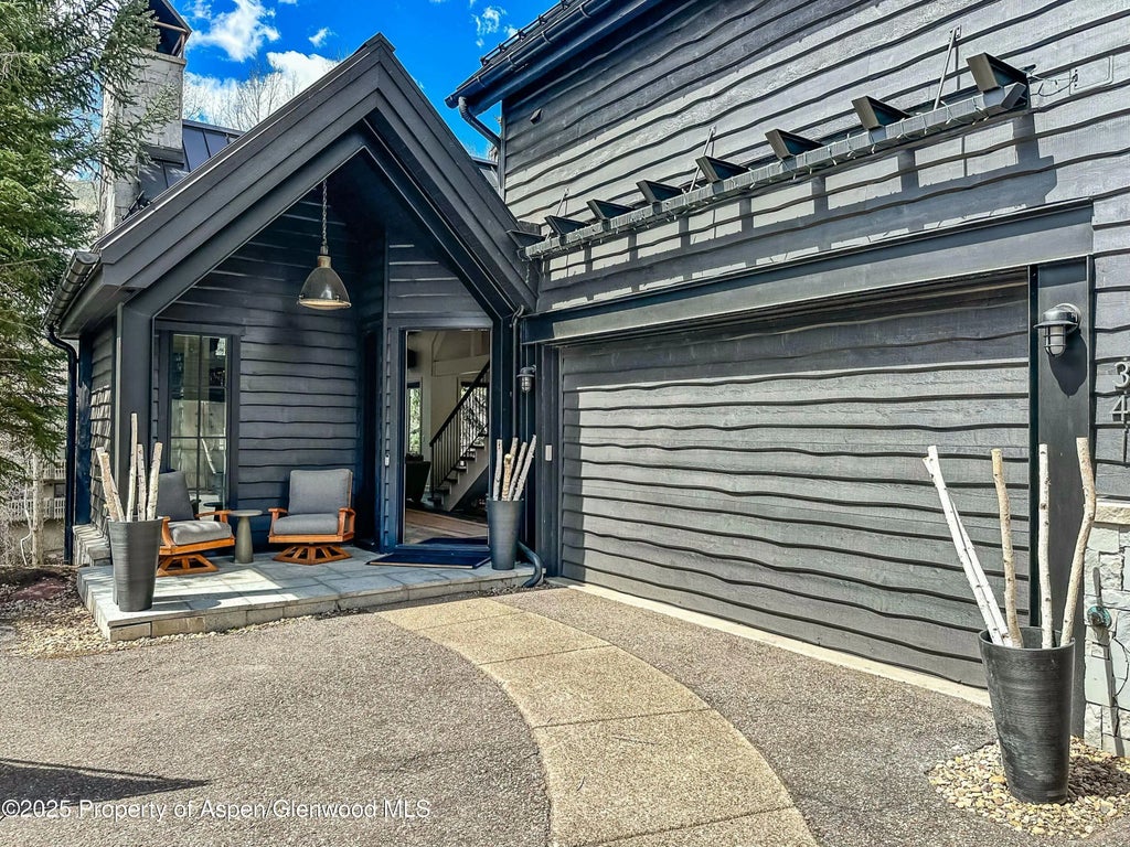 2 of 31 - 341 Park Avenue, Aspen, CO