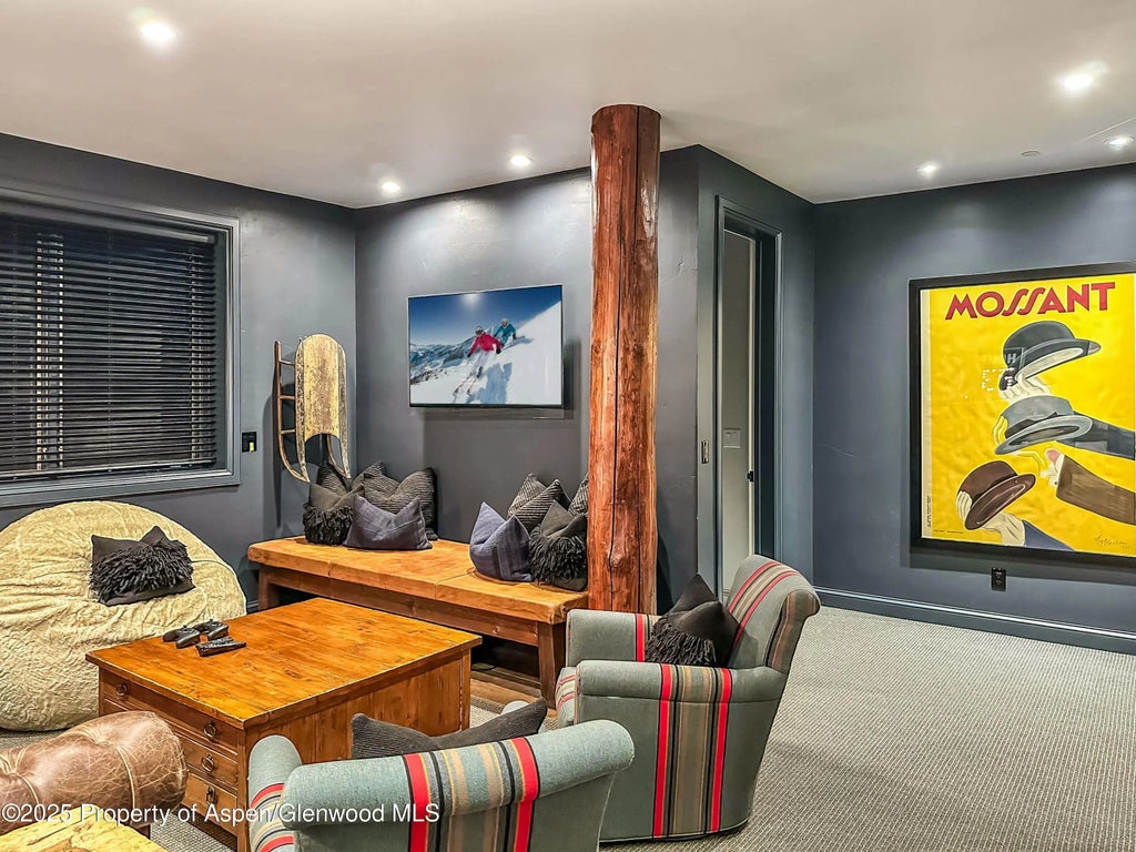 21 of 31 - 341 Park Avenue, Aspen, CO
