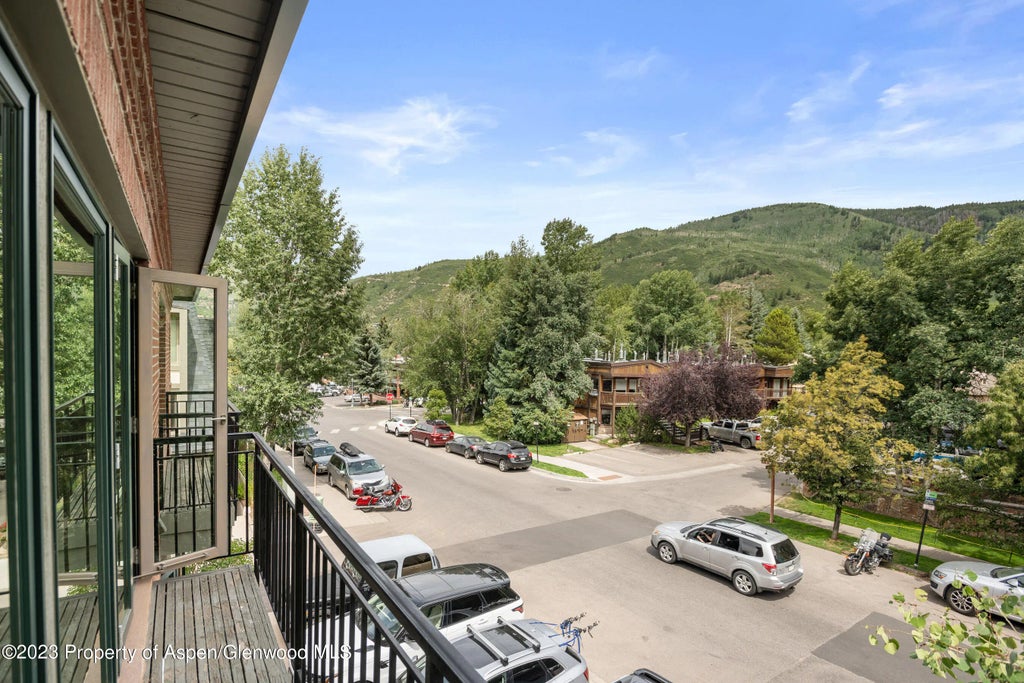 19 of 21 - 525 S Original Street Unit F, Aspen, CO