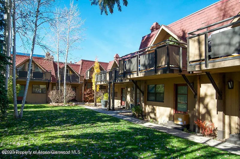 16 of 19 - 108 W Hyman Avenue Unit 7, Aspen, CO