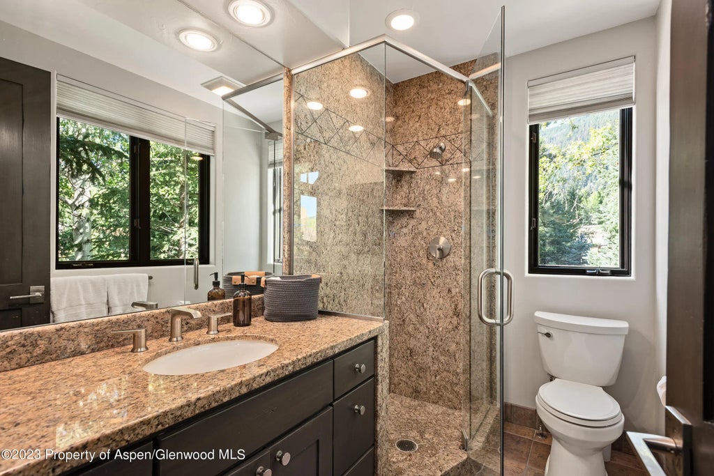 16 of 30 - 126 Park Avenue Unit 2, Aspen, CO
