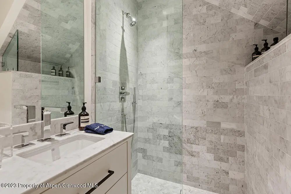 23 of 27 - 623 S Monarch Street B, Aspen, CO