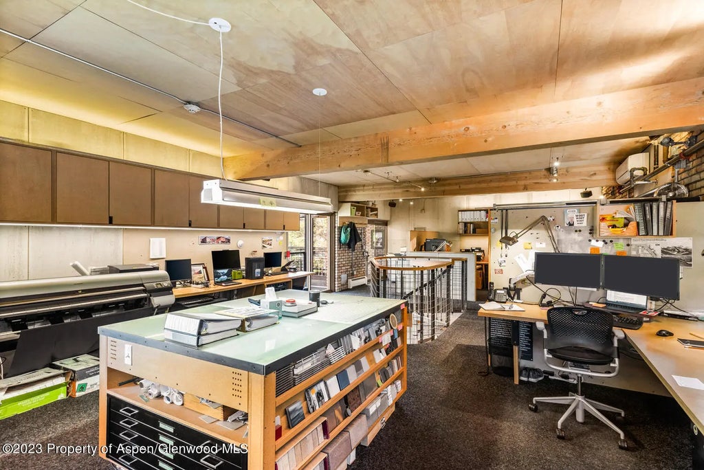 3 of 15 - 300 S Spring Street 302, Aspen, CO