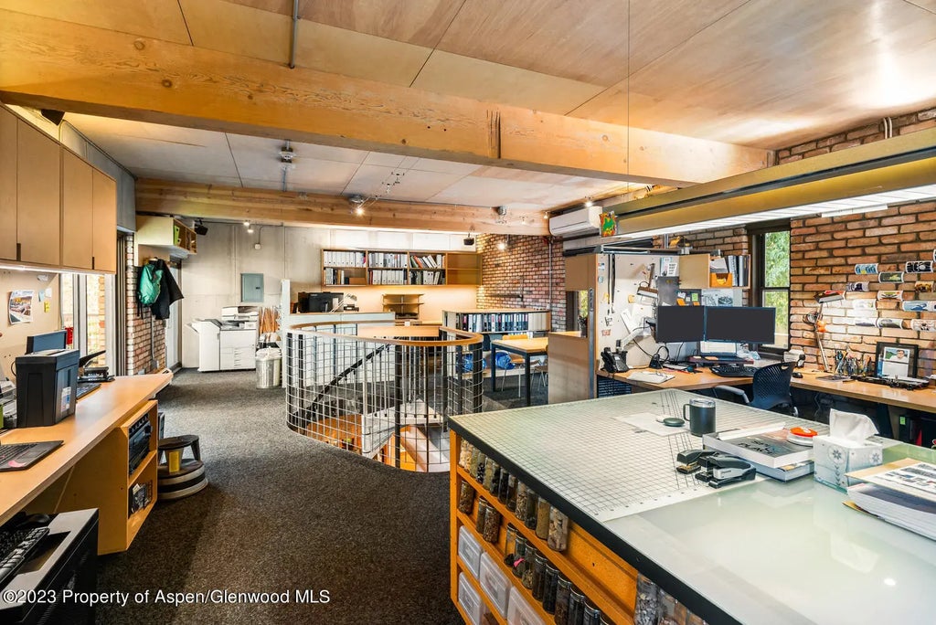 4 of 15 - 300 S Spring Street 302, Aspen, CO