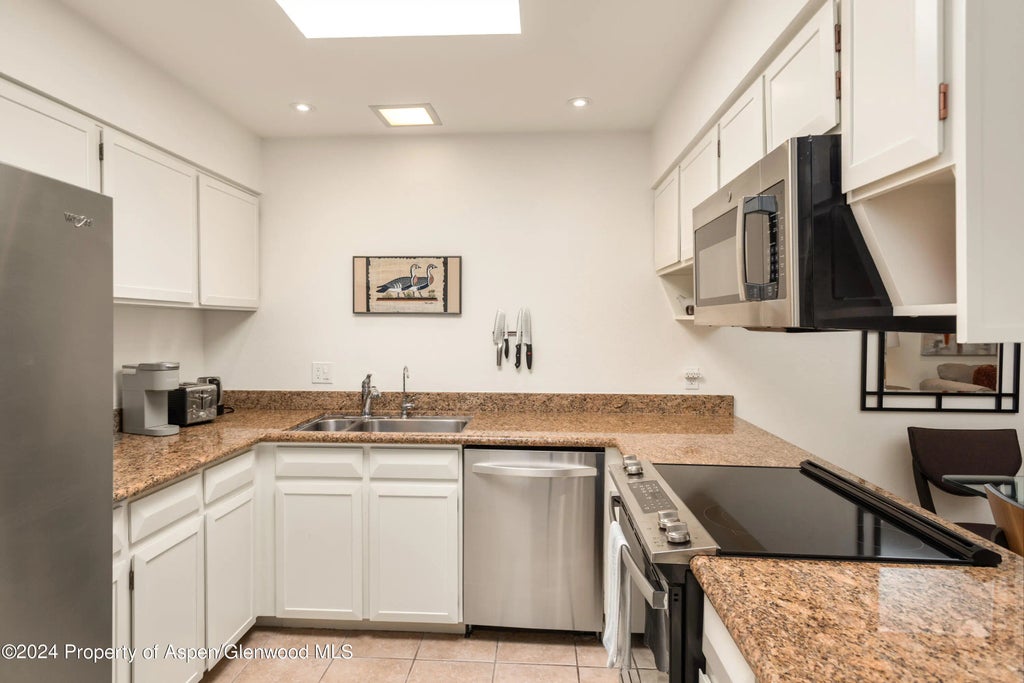 4 of 20 - 205 E Durant Avenue 3f, Aspen, CO