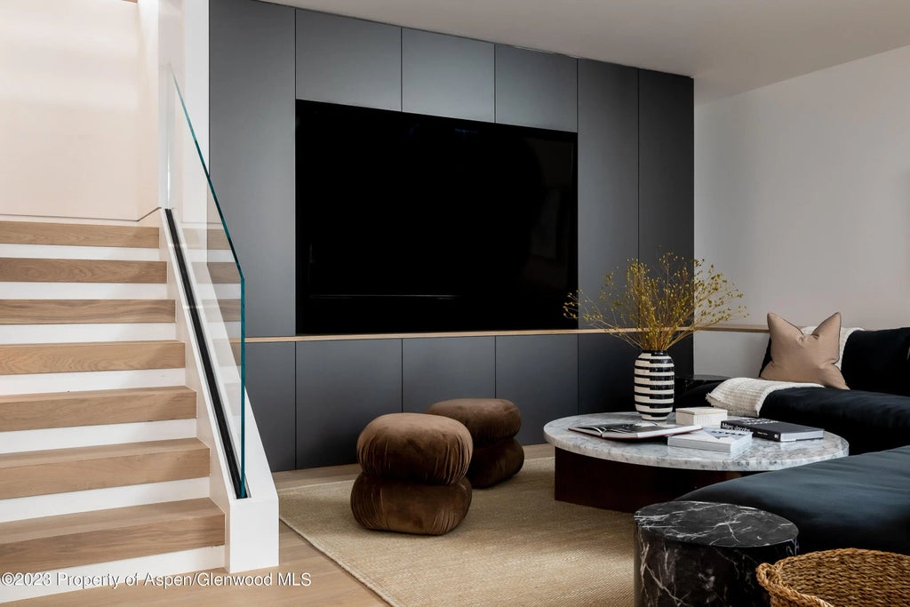 15 of 53 - 125 W Main Street, Aspen, CO