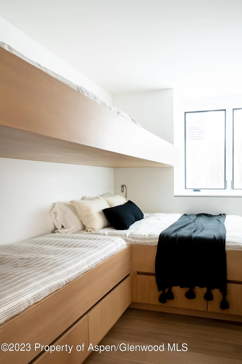 40 of 53 - 125 W Main Street, Aspen, CO