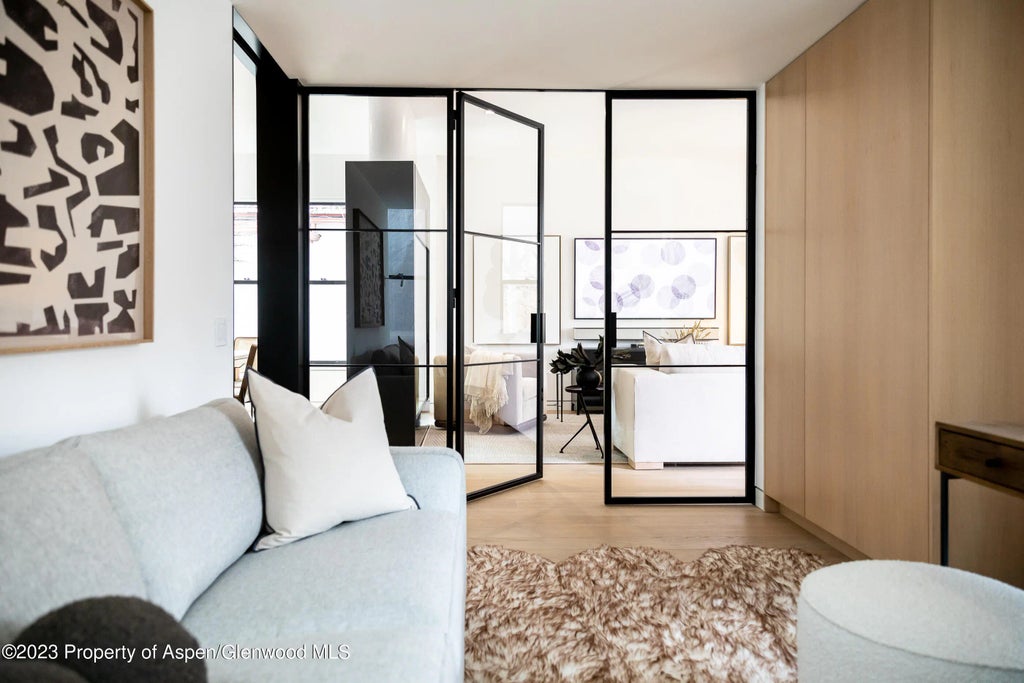 7 of 53 - 125 W Main Street, Aspen, CO