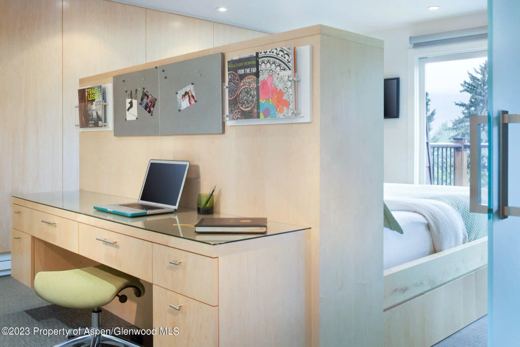 7 of 21 - 205 E Durant Avenue 3h, Aspen, CO