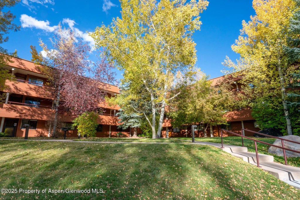 15 of 17 - 1316 Vine Street, Aspen, CO