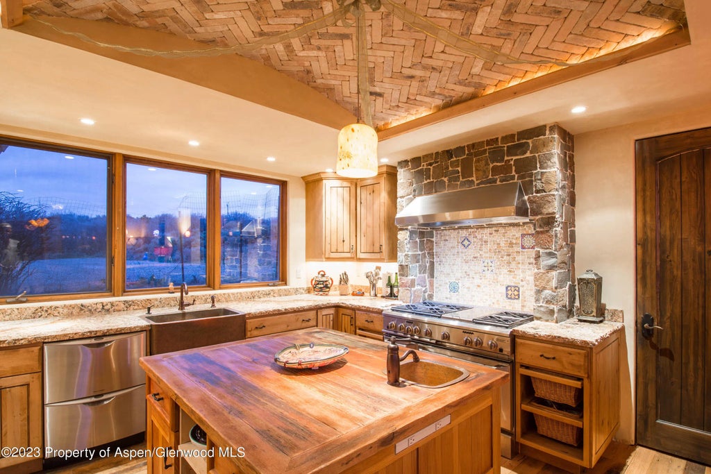 10 of 22 - 712 Buck Point Road, Carbondale, CO