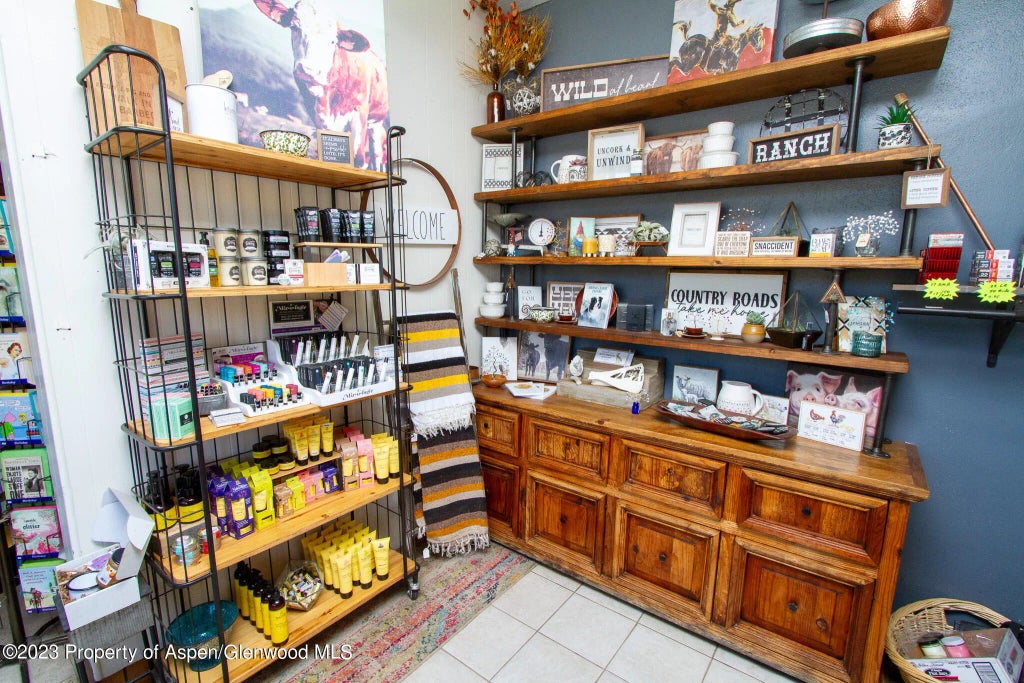 16 of 48 - 990 Market Street, Meeker, CO