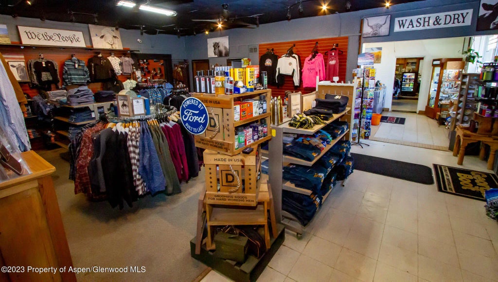 18 of 48 - 990 Market Street, Meeker, CO