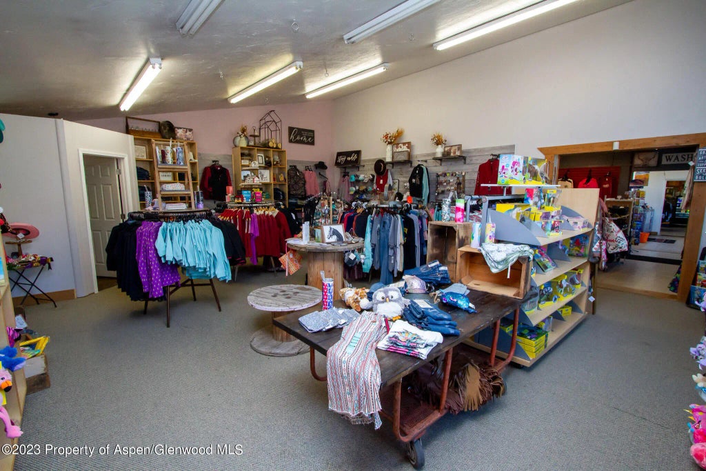 27 of 48 - 990 Market Street, Meeker, CO