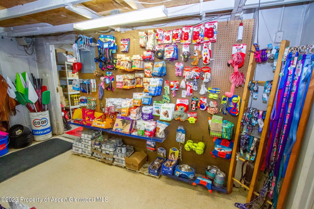 33 of 48 - 990 Market Street, Meeker, CO