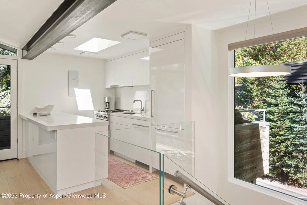 5 of 23 - 1001 E Cooper Avenue 1, Aspen, CO