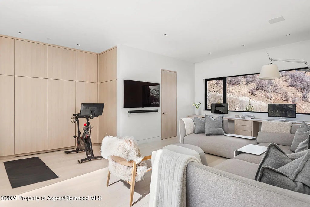 13 of 30 - 580 Medicine Bow Road, Aspen, CO