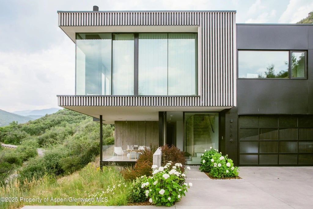 28 of 30 - 580 Medicine Bow Road, Aspen, CO