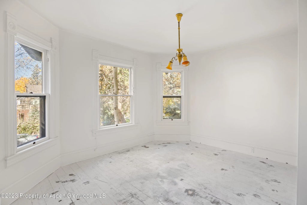 7 of 11 - 212 N Monarch Street, Aspen, CO
