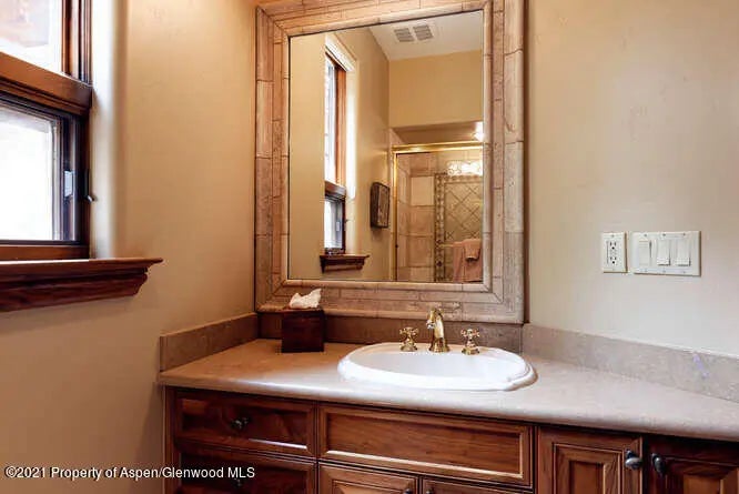 16 of 28 - 1243 E Cooper Street Unit A, Aspen, CO