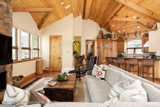 6 of 28 - 1243 E Cooper Street Unit A, Aspen, CO