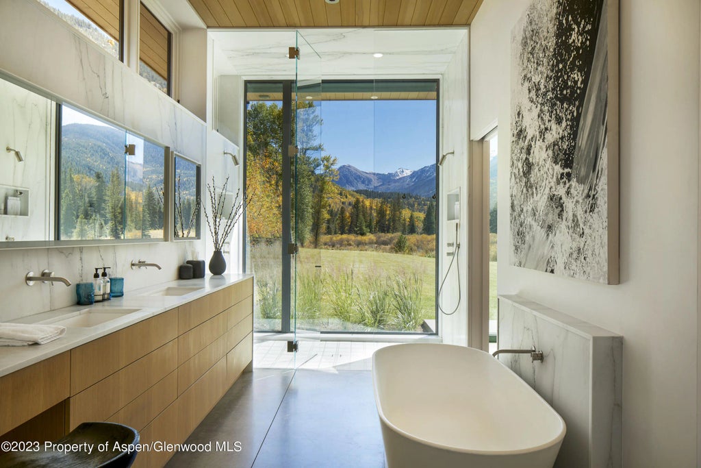 9 of 18 - 9 & 17 Ullr Way, Aspen, CO