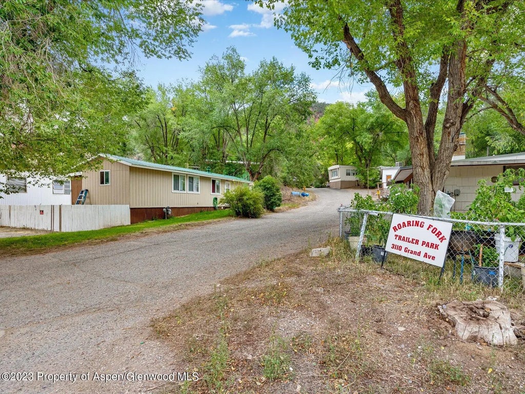 1 of 33 - 3110 S Grand Avenue, Glenwood Springs, CO