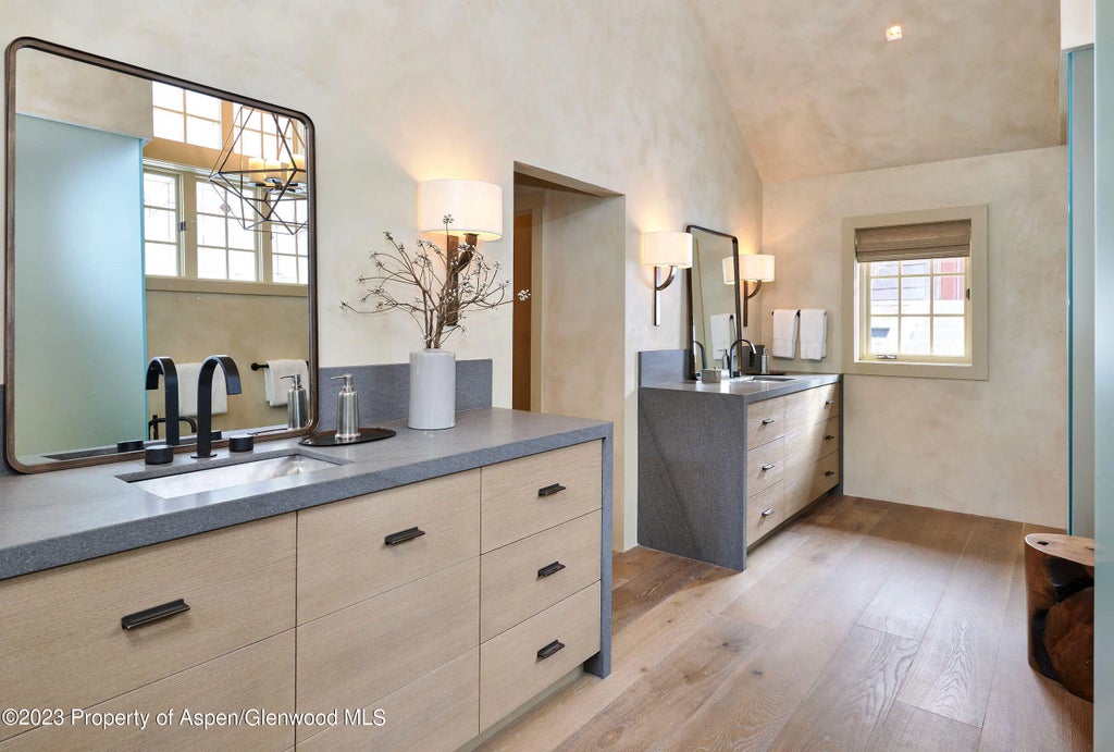 41 of 55 - 1271 Ute Avenue, Aspen, CO