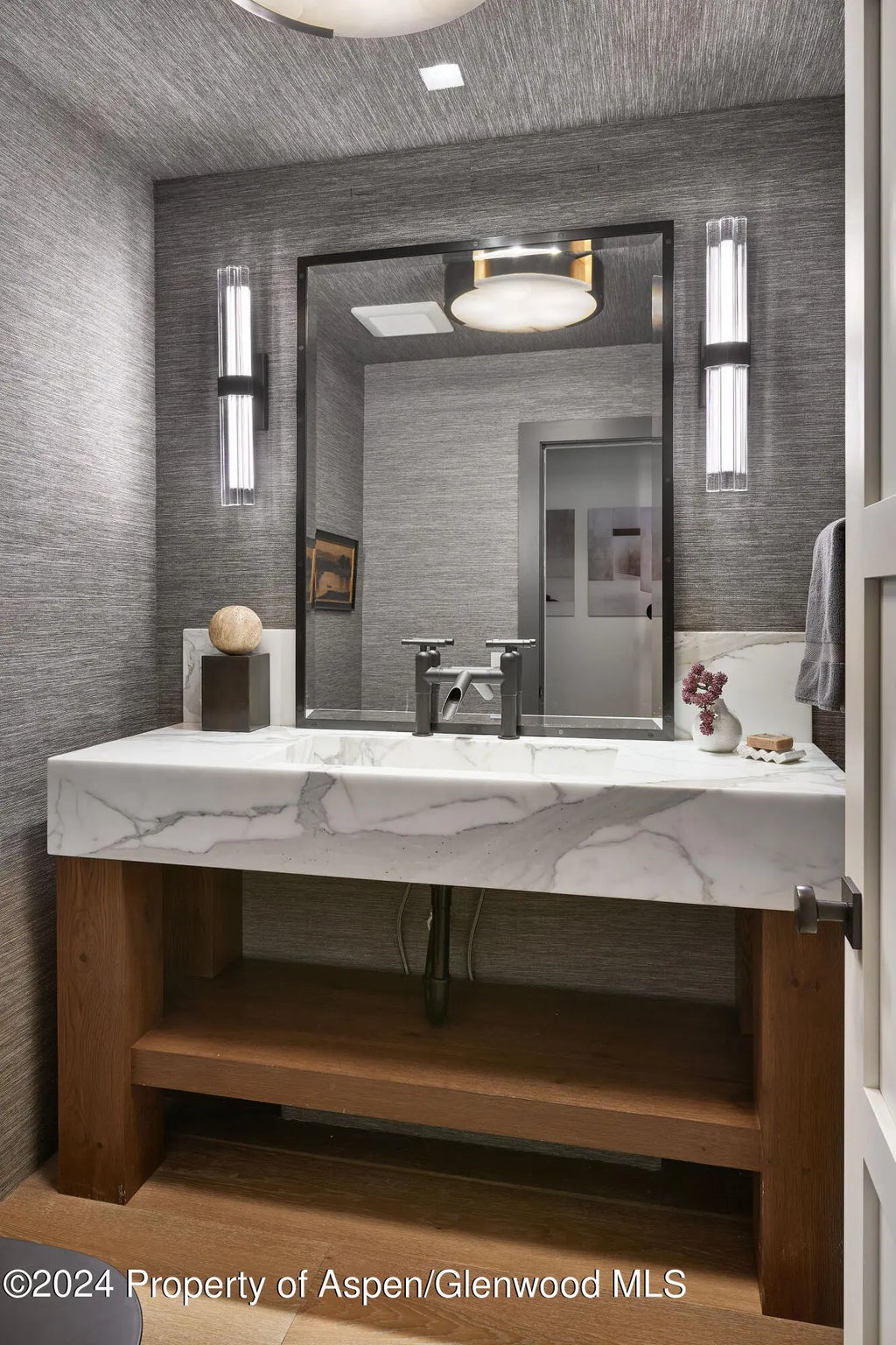5 of 55 - 1271 Ute Avenue, Aspen, CO