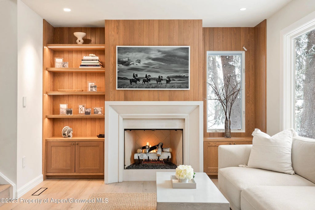 2 of 25 - 814 W Bleeker Street C4, Aspen, CO