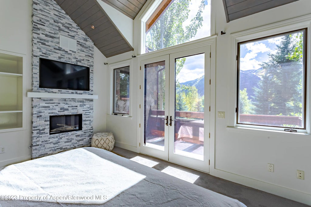 14 of 42 - 387 Silverlode Drive, Aspen, CO