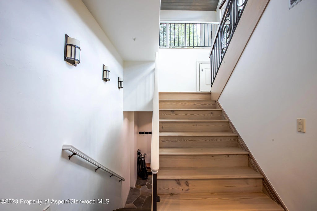 23 of 42 - 387 Silverlode Drive, Aspen, CO