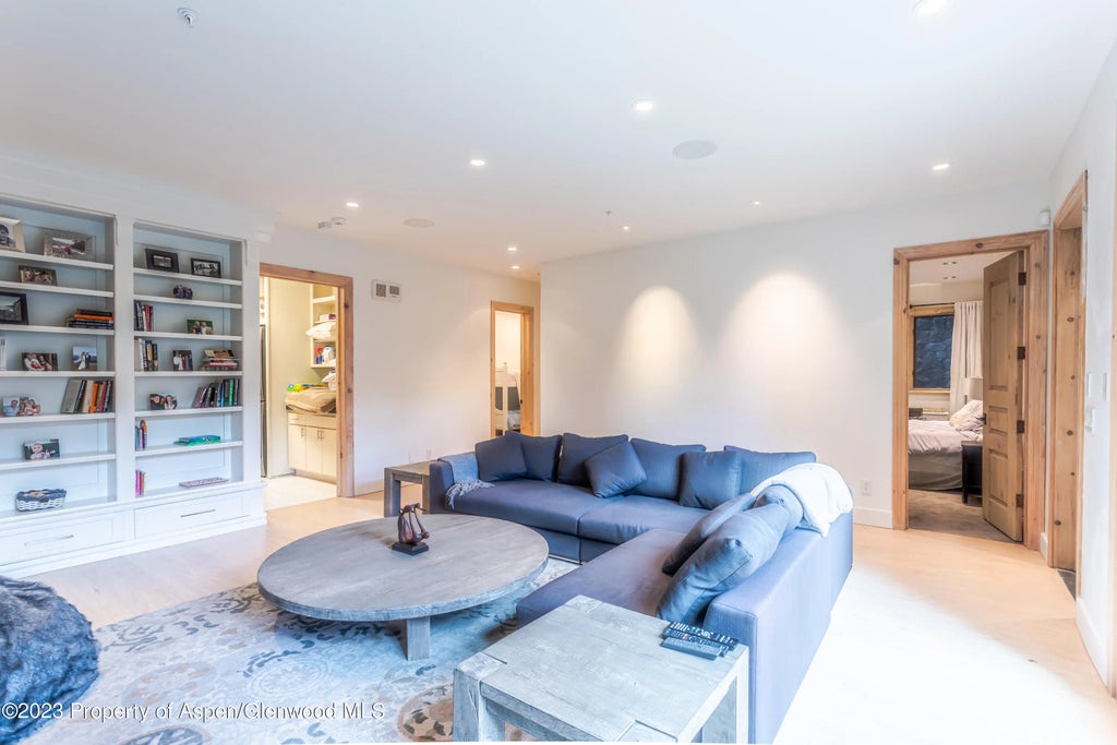 27 of 42 - 387 Silverlode Drive, Aspen, CO