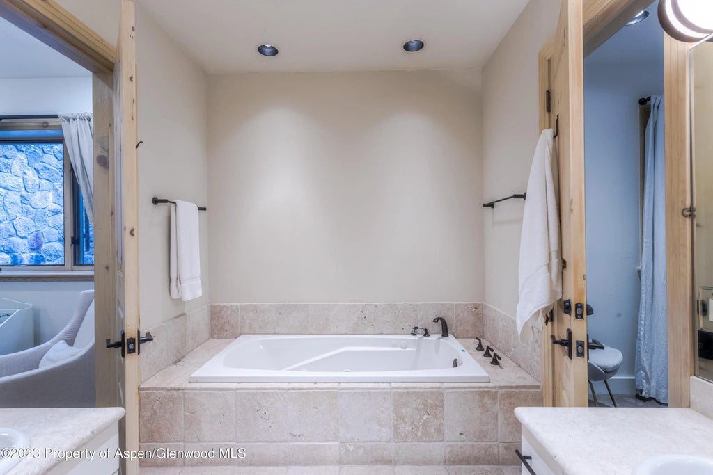 35 of 42 - 387 Silverlode Drive, Aspen, CO