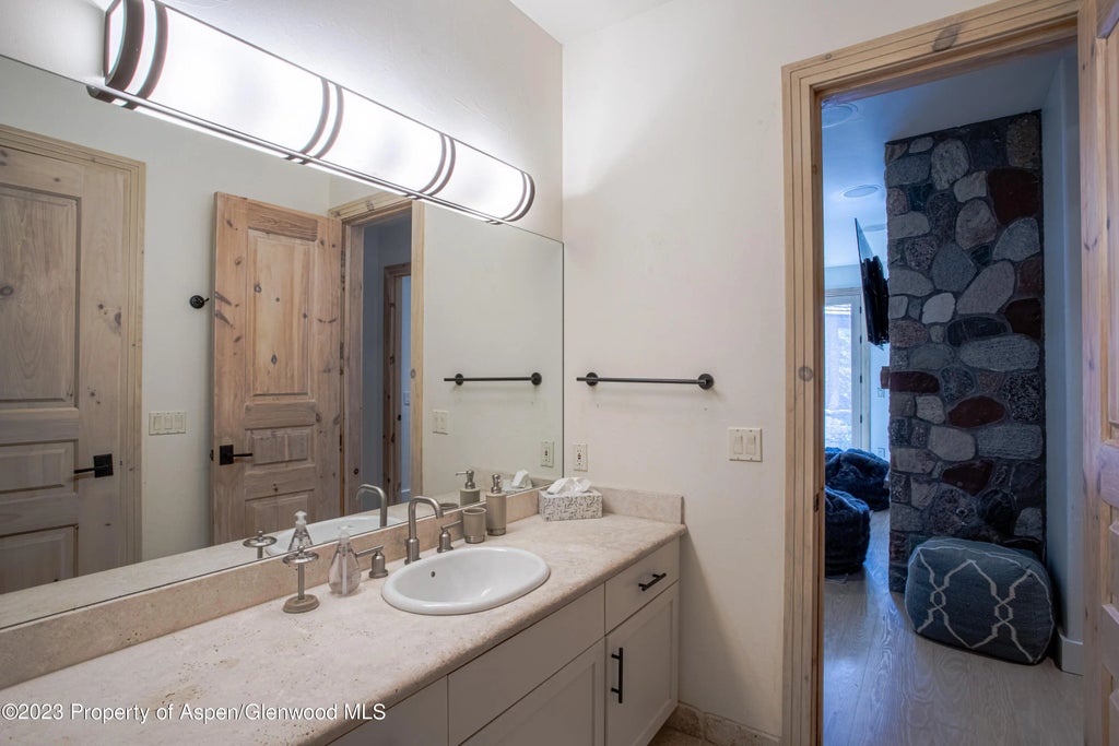 41 of 42 - 387 Silverlode Drive, Aspen, CO