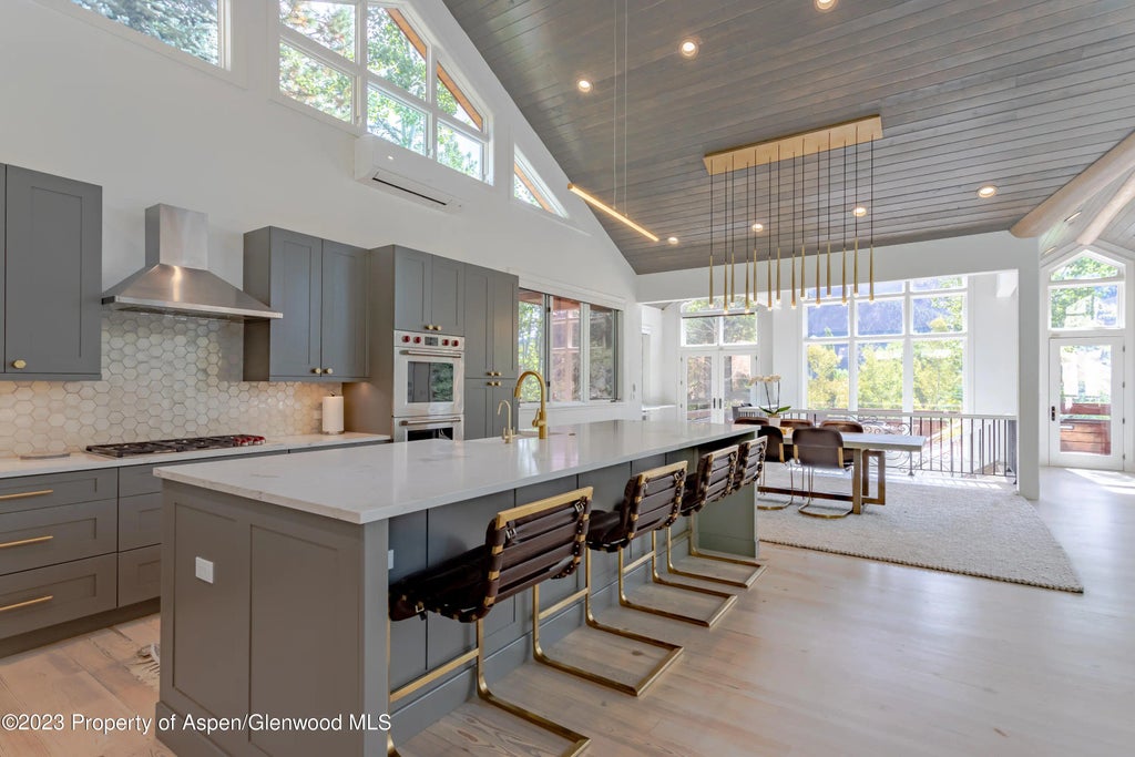 8 of 42 - 387 Silverlode Drive, Aspen, CO