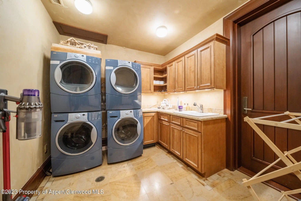 89 of 102 - 928 S Mill Street, Aspen, CO