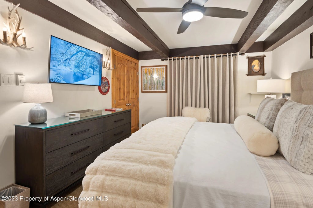 13 of 22 - 1034 E Cooper Avenue 4a, Aspen, CO