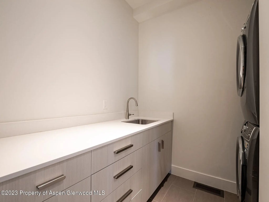 19 of 40 - 22858 Two Rivers Road, Basalt, CO