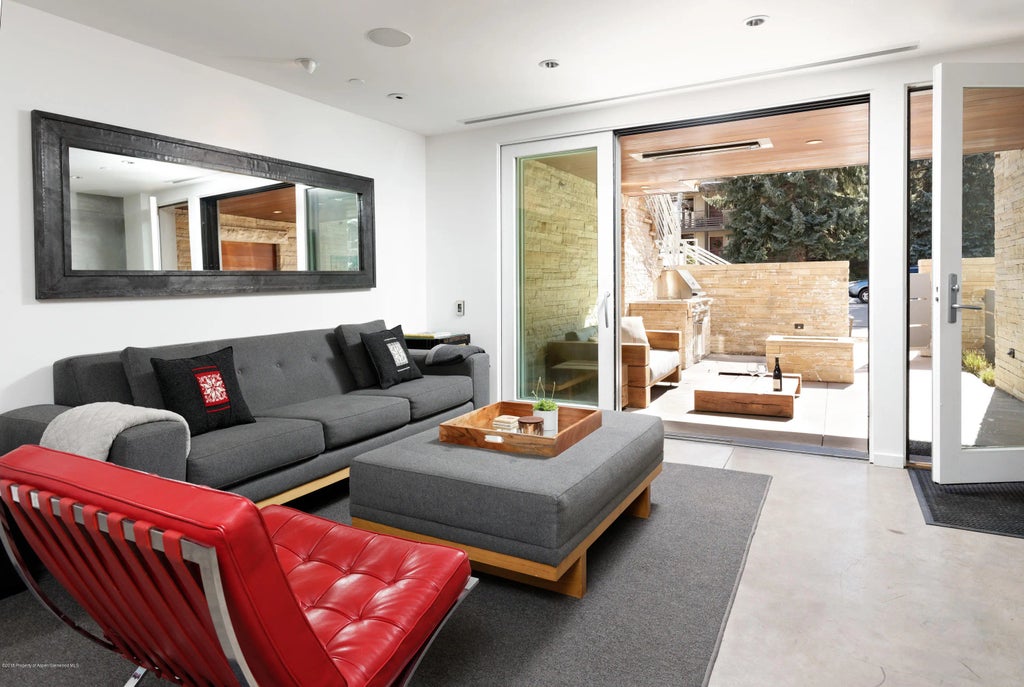 4 of 20 - 100 E Cooper Avenue #3, Aspen, CO