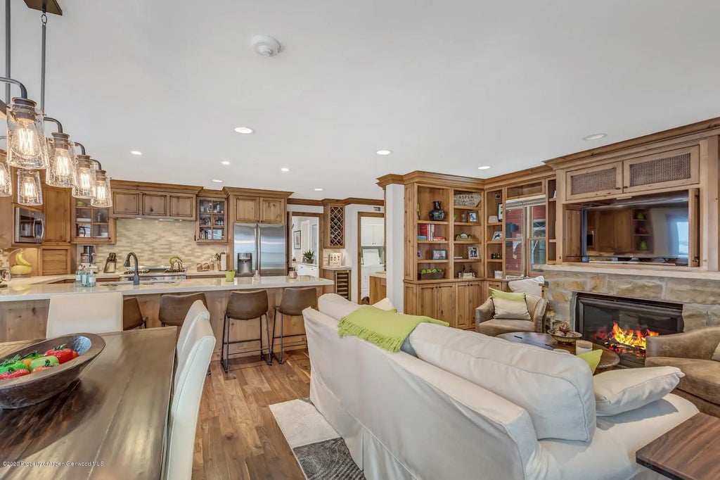 36 of 46 - 633 W Main Street, Aspen, CO