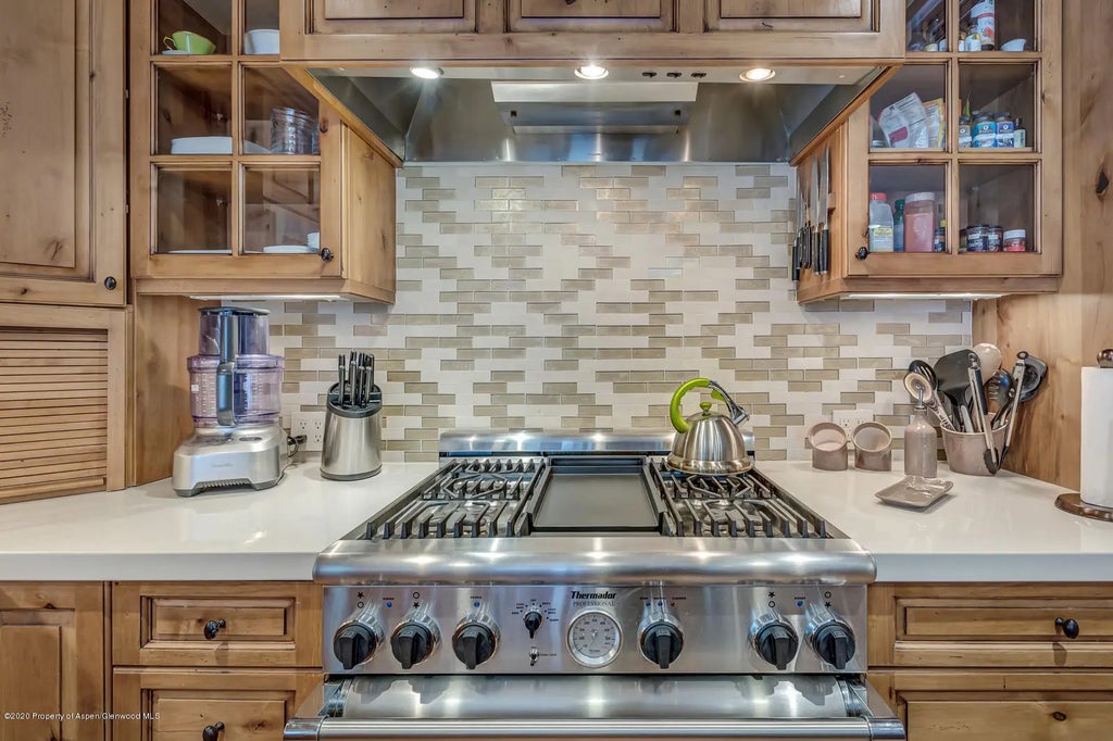 44 of 46 - 633 W Main Street, Aspen, CO