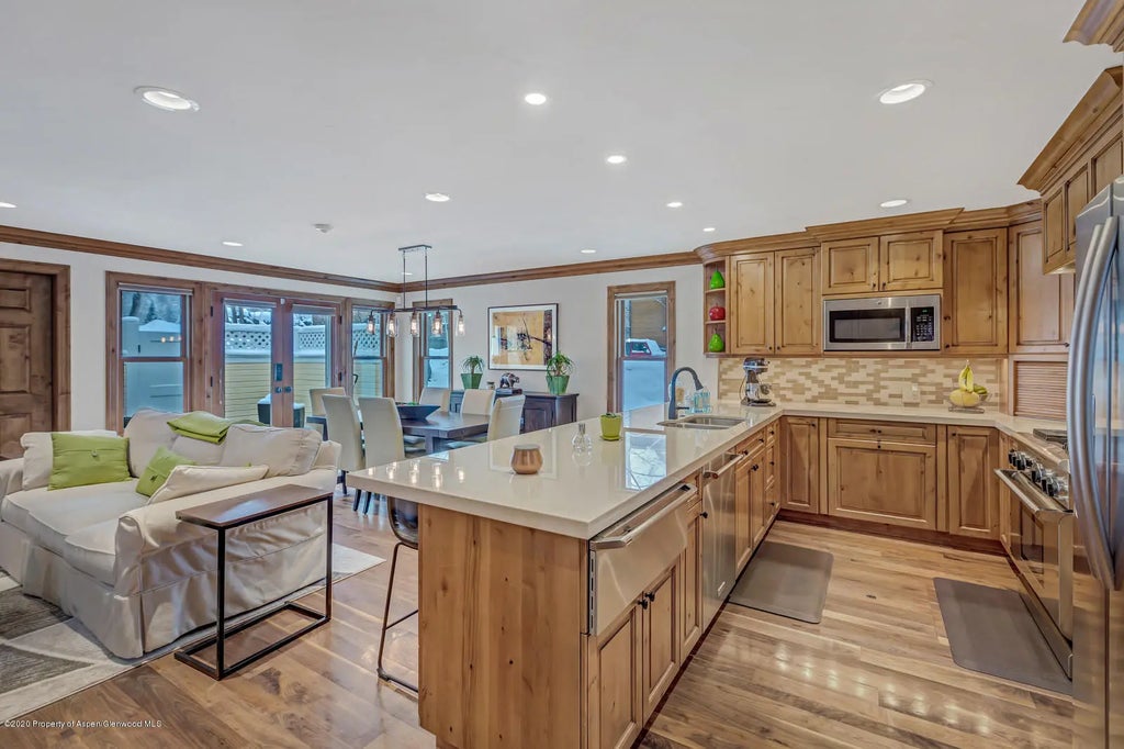 45 of 46 - 633 W Main Street, Aspen, CO