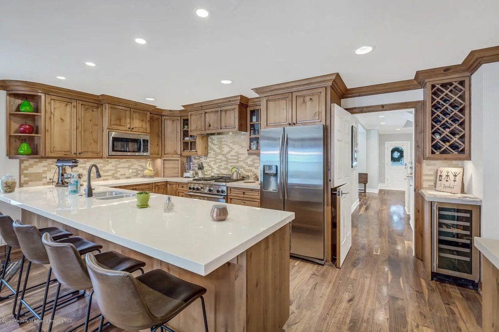 46 of 46 - 633 W Main Street, Aspen, CO