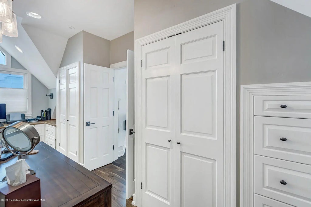 8 of 46 - 633 W Main Street, Aspen, CO