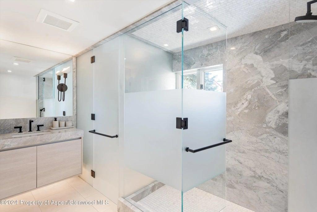 17 of 22 - 131 W Bleeker Street, Aspen, CO