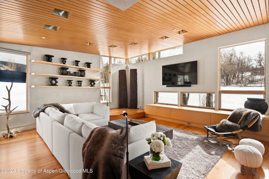 10 of 36 - 700 Nell Erickson Road, Aspen, CO